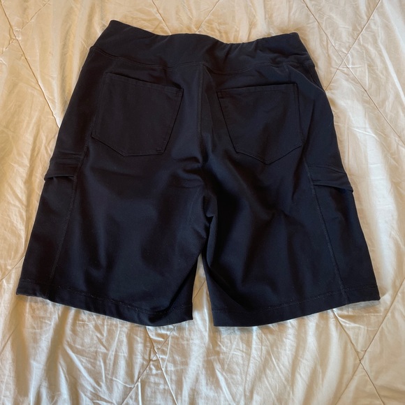 Duluth Trading NoGa pull on shorts - Picture 3 of 6